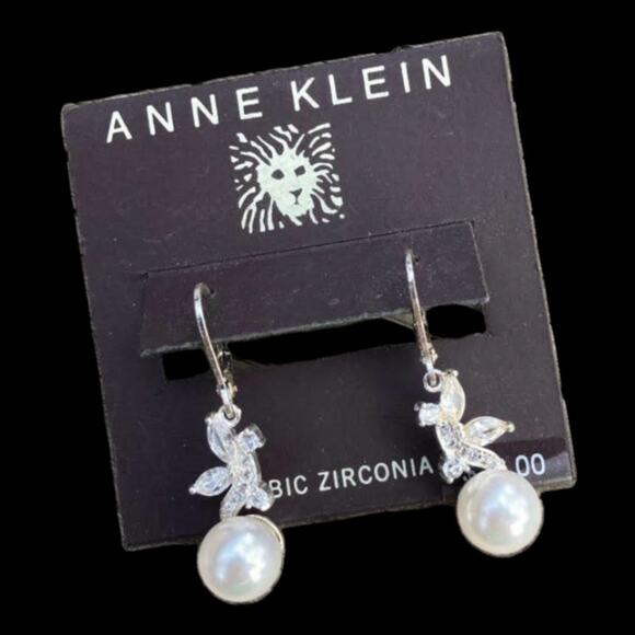 Anne Klein rhinestone and faux pearl bridal earrings - Picture 1 of 7